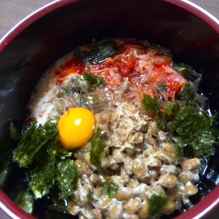 ダイエット中の便秘解消に　キムチ納豆麺風